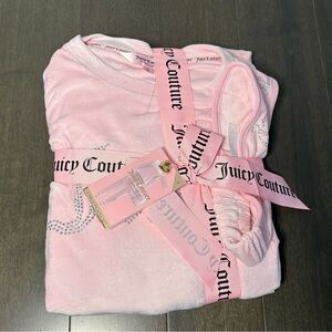 BNWT Pink Juicy Couture 4 Piece Sleepwear Set Size Small With Shorts & Spa Band